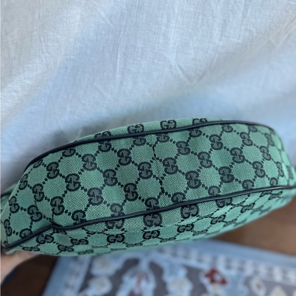 Gucci Green Monogram Shoulder Bag - Picture 10 of 12